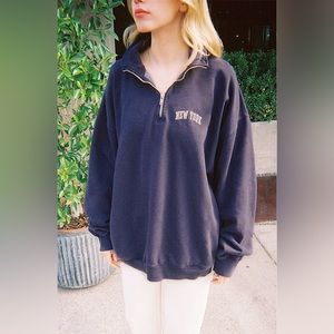 JOHN GALT New York Embroidered Half Zip Sweatshirt 1 size.